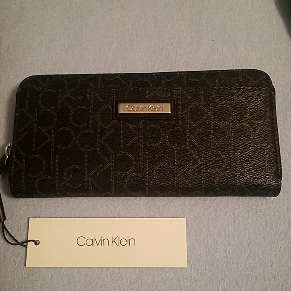 Calvin Klein signature wallet